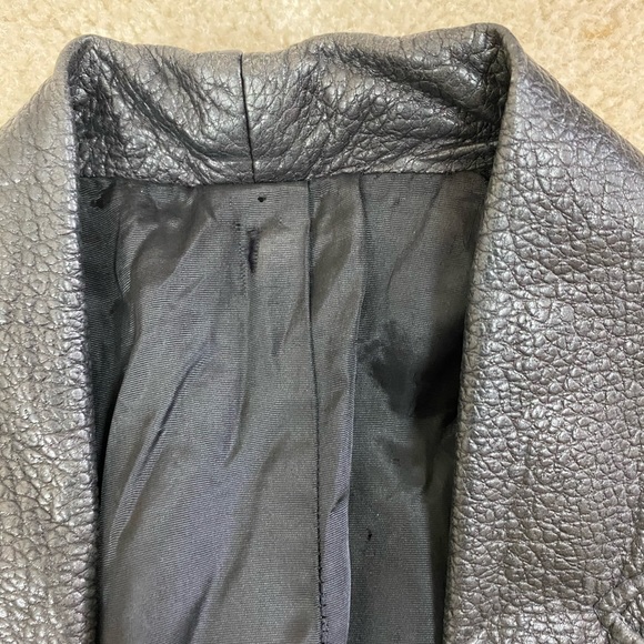 Vintage Black Leather Coat - Picture 5 of 7